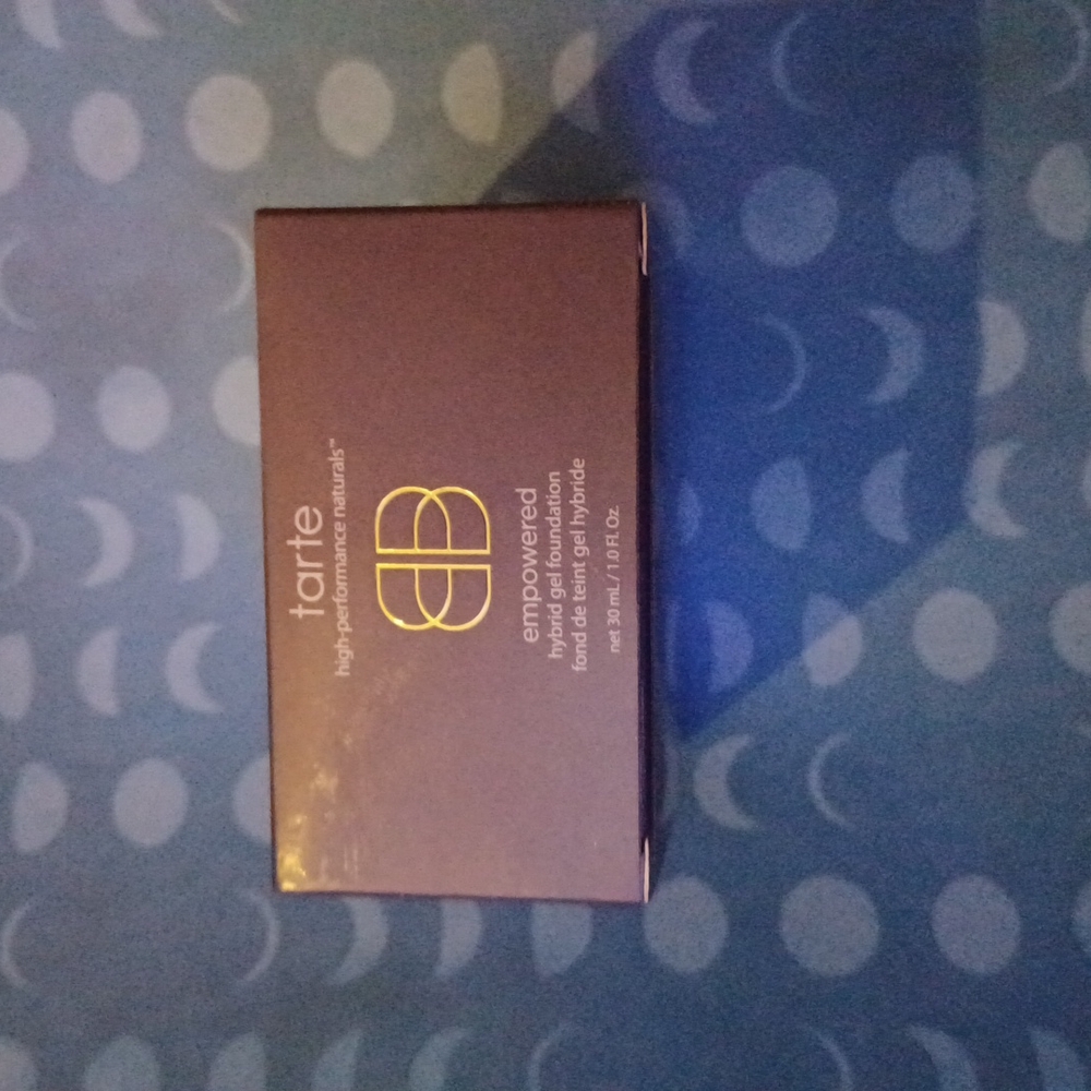 New in box tarte Foundation